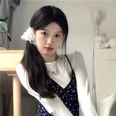 少女嬉春